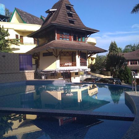 Sapadia Hotel And Cottage Parapat Kültér fotó