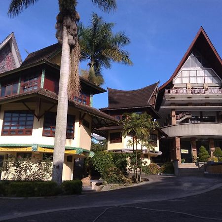 Sapadia Hotel And Cottage Parapat Kültér fotó