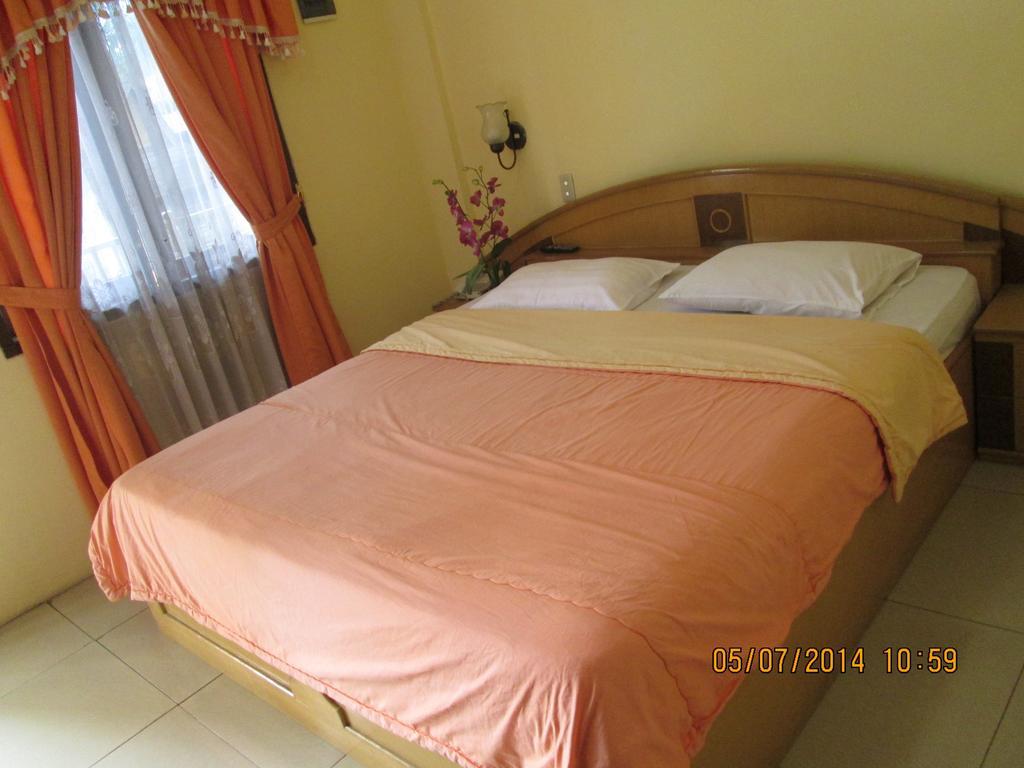 Sapadia Hotel And Cottage Parapat Szoba fotó