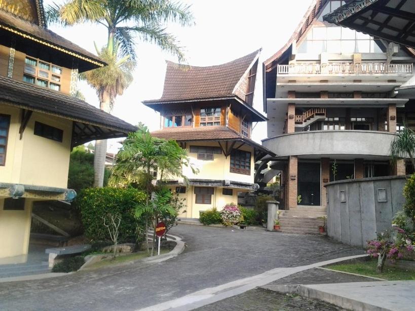 Sapadia Hotel And Cottage Parapat Kültér fotó