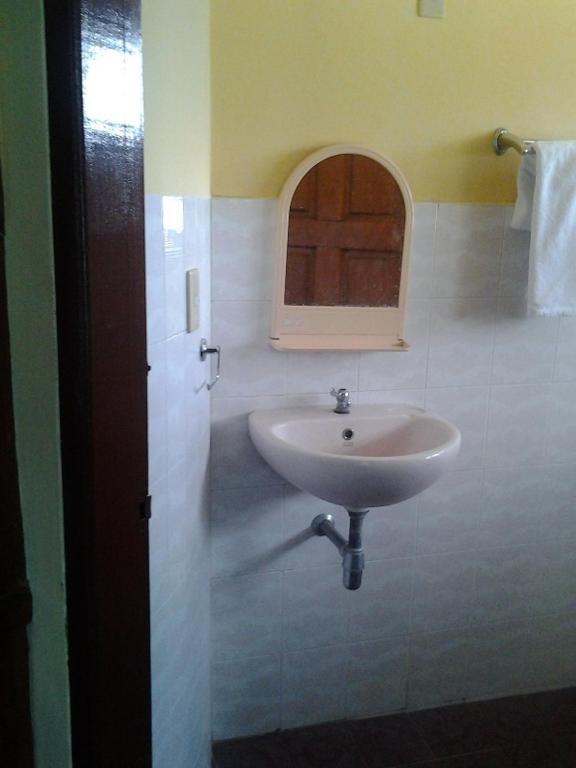 Sapadia Hotel And Cottage Parapat Szoba fotó