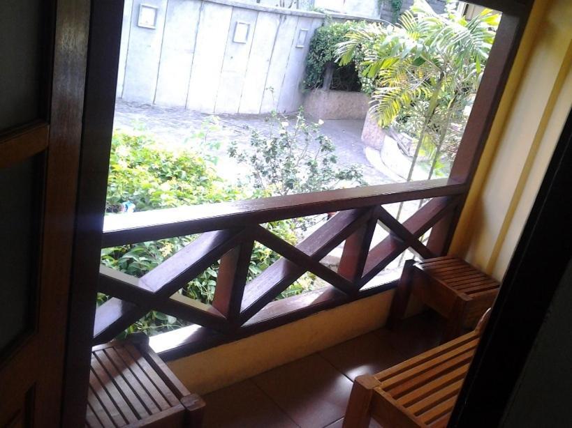 Sapadia Hotel And Cottage Parapat Szoba fotó