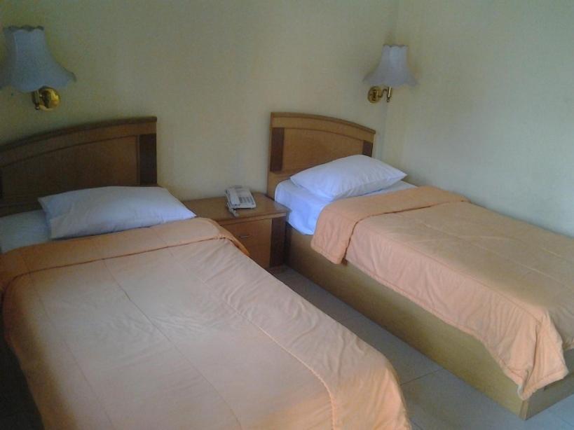 Sapadia Hotel And Cottage Parapat Szoba fotó
