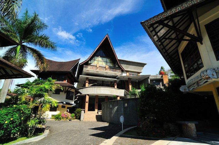 Sapadia Hotel And Cottage Parapat Kültér fotó