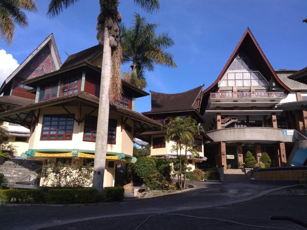 Sapadia Hotel And Cottage Parapat Kültér fotó